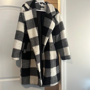 Medium Black & White Checkered Long Sherpa